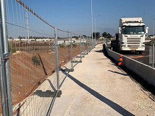 מכירה והתקנה 1001 מטר בכביש 4 - תמונה: 7