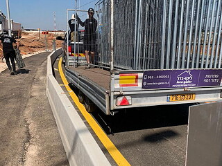 מכירה והתקנה 1001 מטר בכביש 4 - תמונה: 5